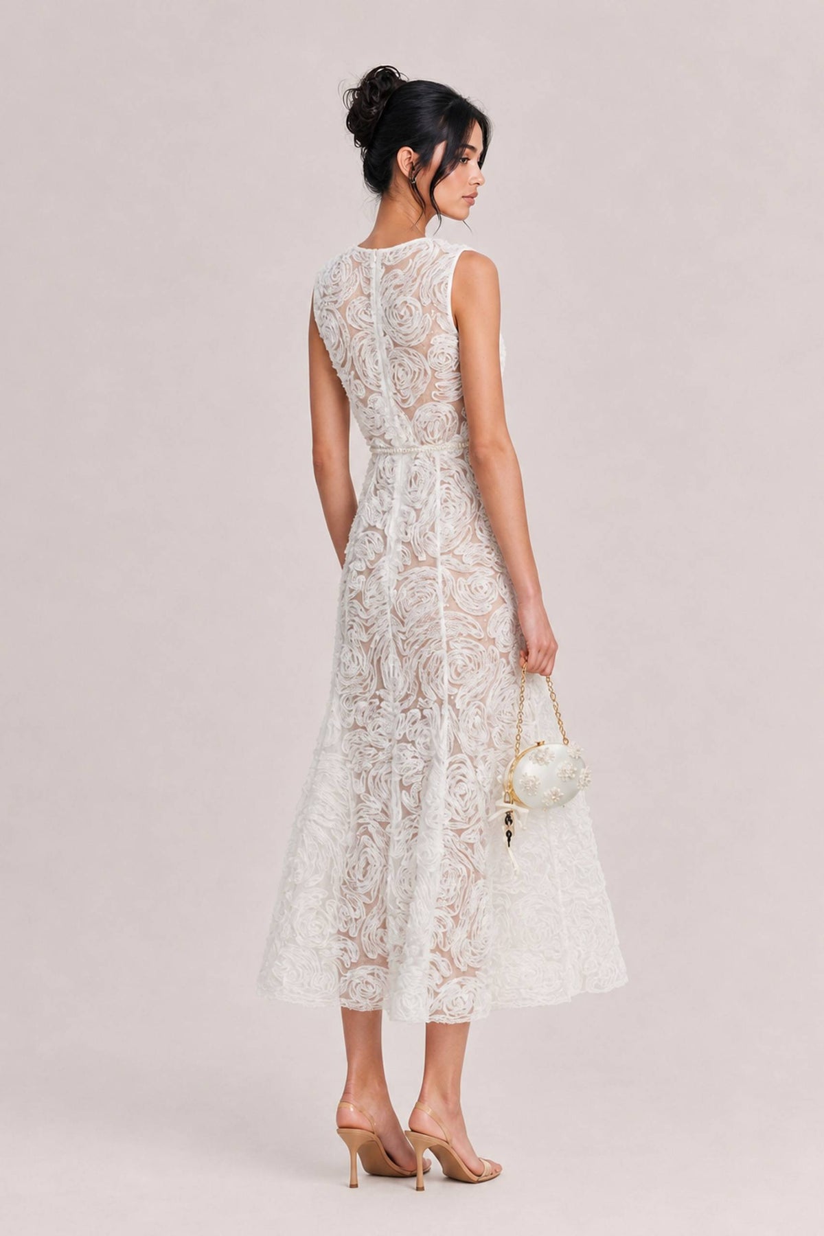 White Sleeveless Heavy-duty Lace Diamond Waist Dress