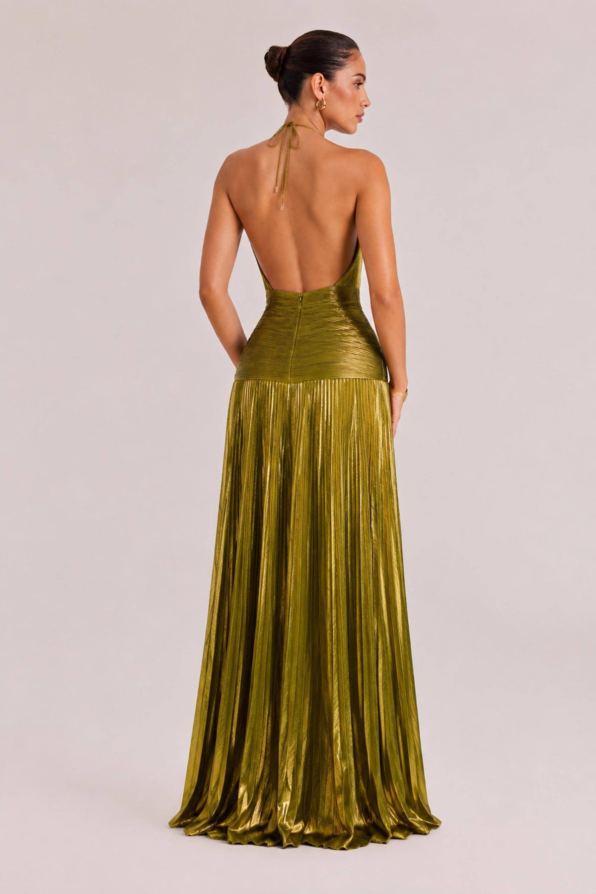 Elegant Metallic Pleated Halter Neck Maxi Dress