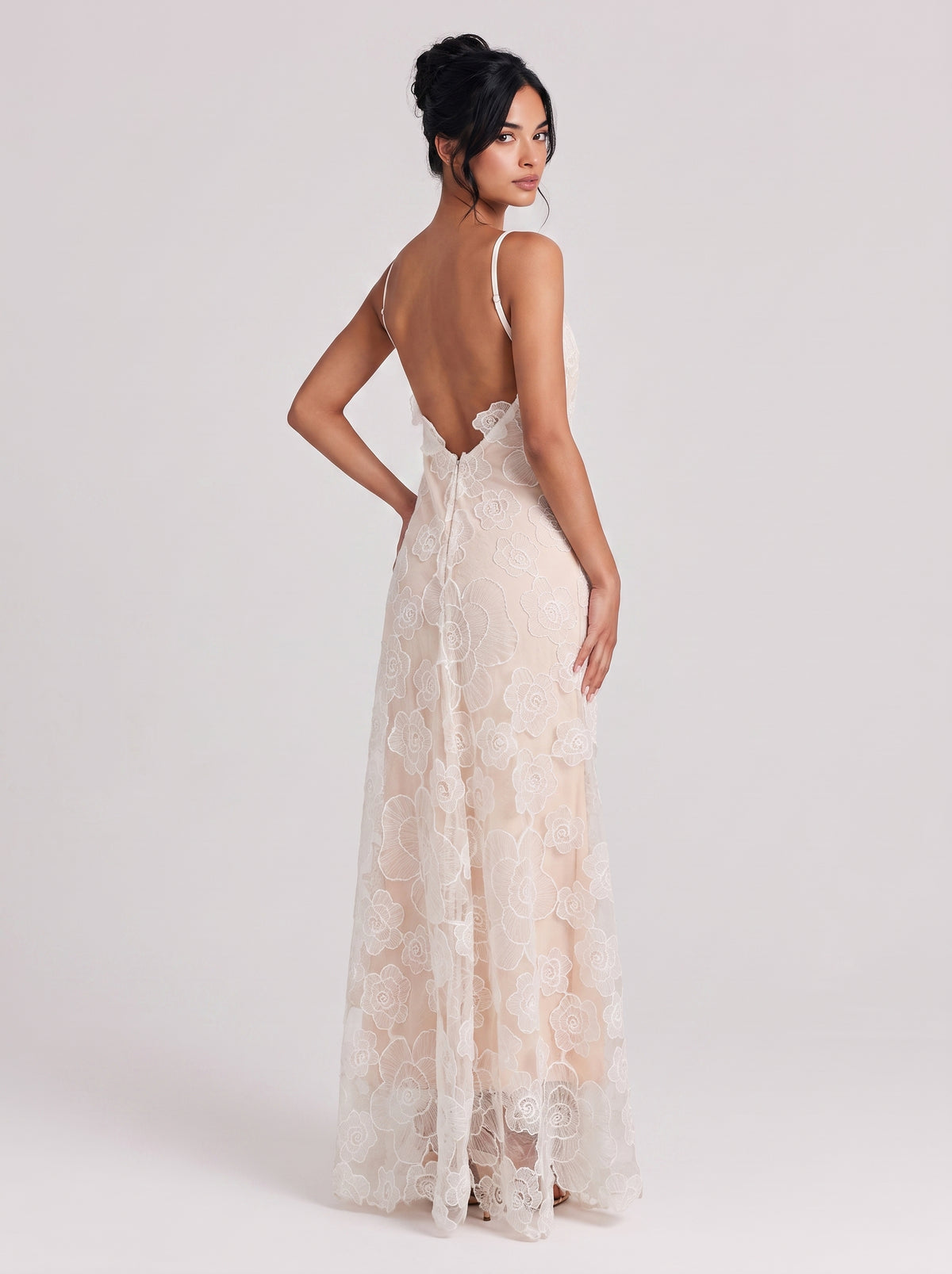 Hanging Neck Three-Dimensional Flower Lace Elegant Long Dress