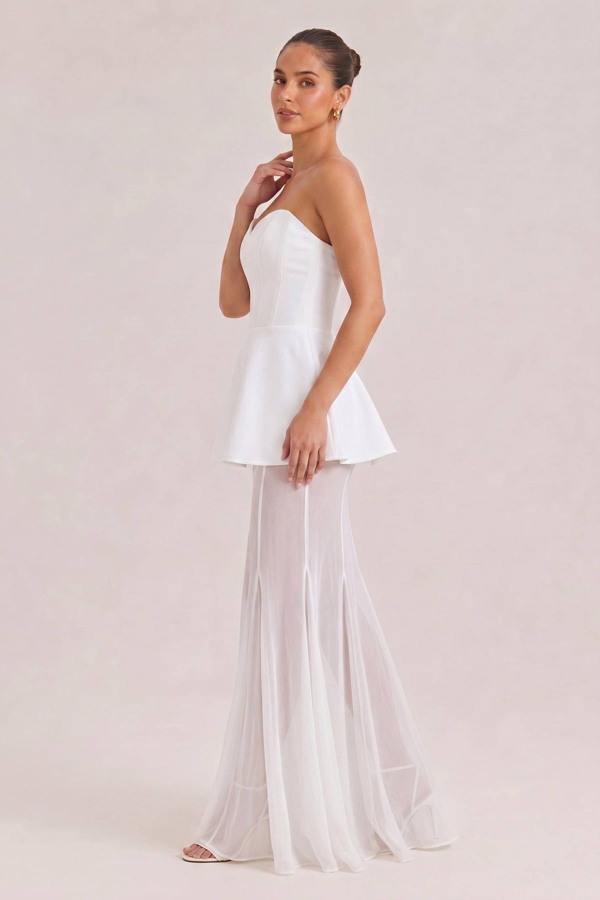 Elegant Sweetheart Sheer Ruffle Maxi Dress