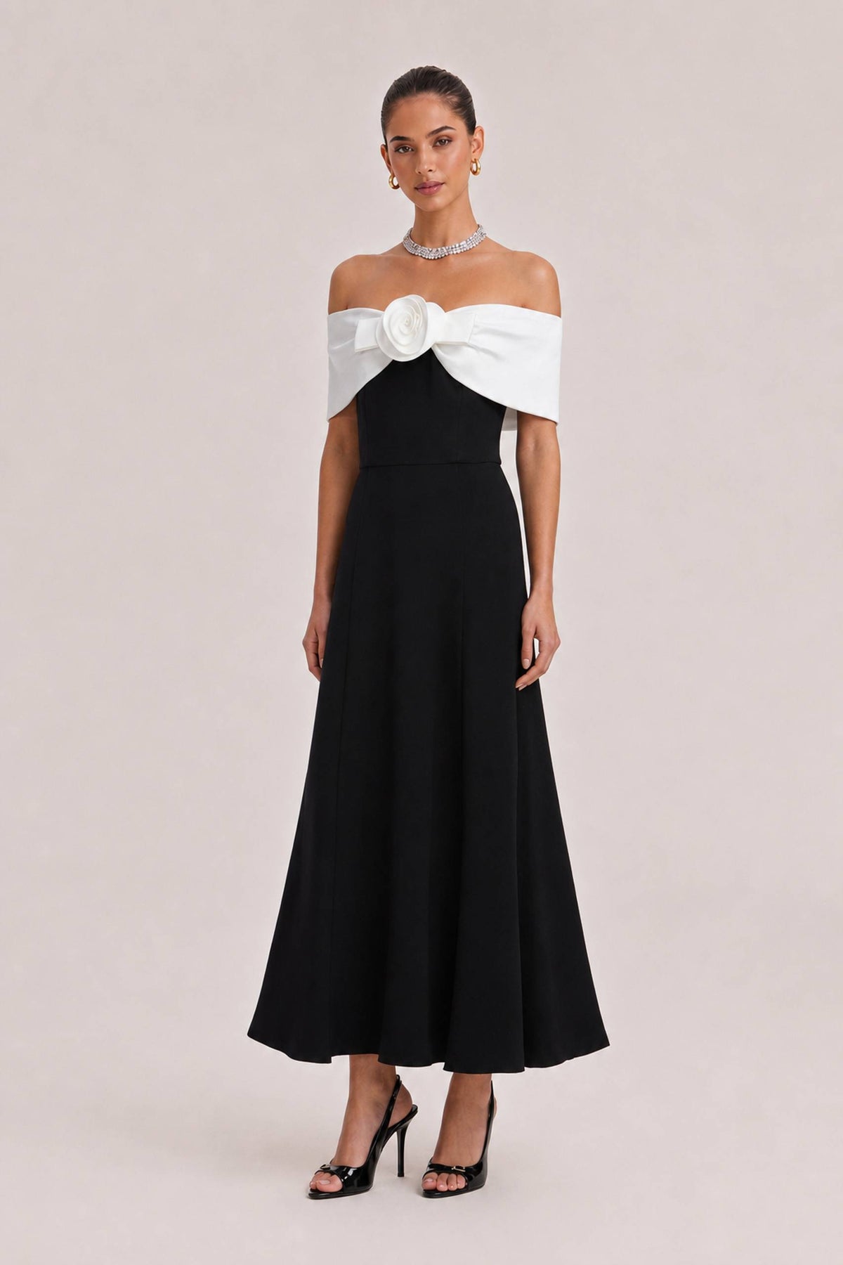 Black And White Contrast Color Off-shoulder Stereo Rose Bow Waist A- Line Long Dress