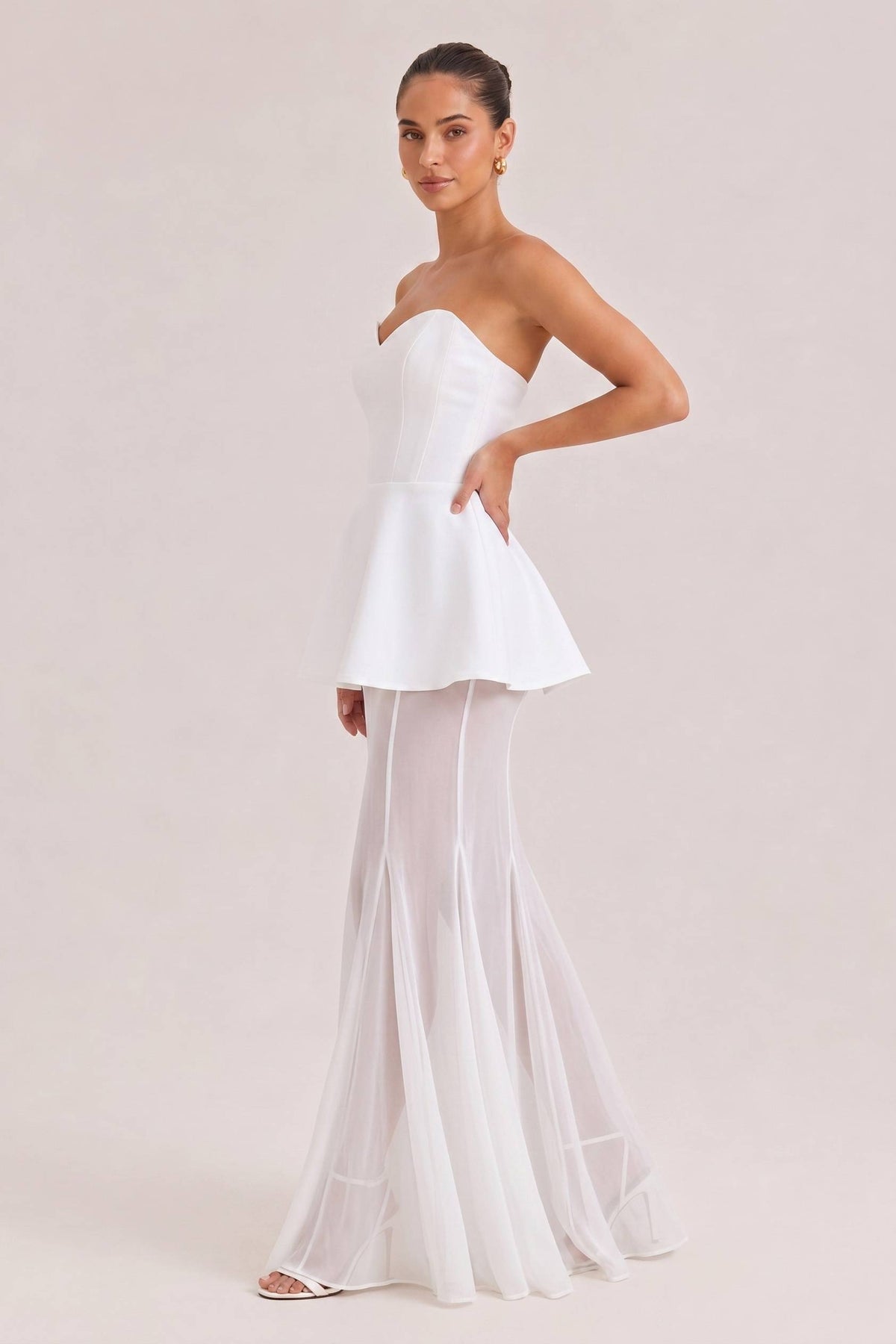 Elegant Sweetheart Sheer Ruffle Maxi Dress