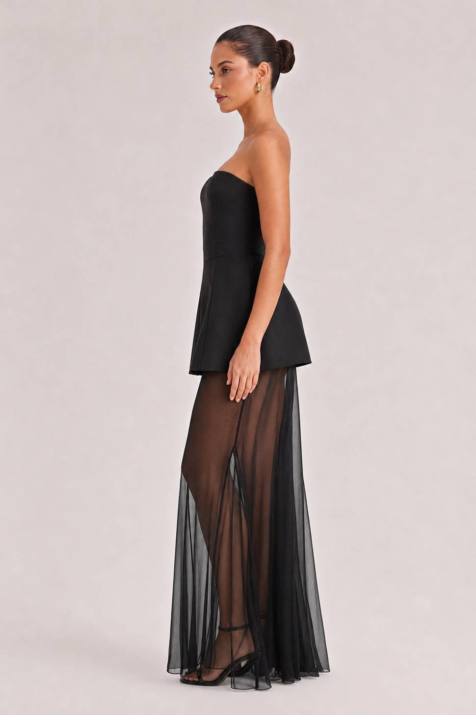Elegant Sweetheart Sheer Ruffle Maxi Dress